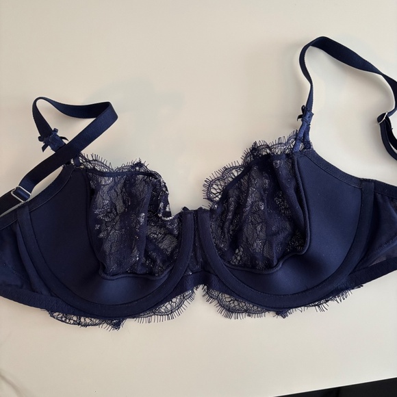 Victoria Secret Unlined Lace Balconette Bra 32DD - Picture 5 of 6